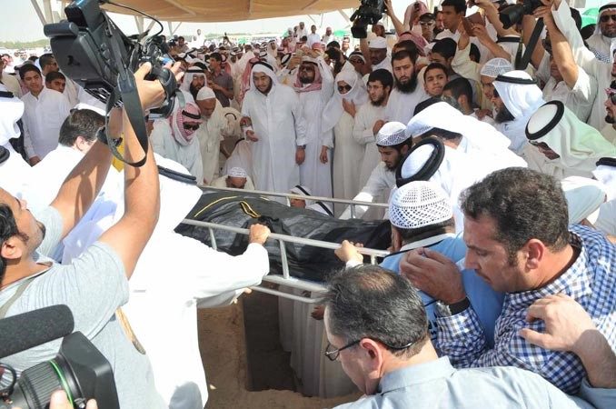 The burial of Dr Abdul Rahman Al-Sumait at Sulaibikhat cemetery
